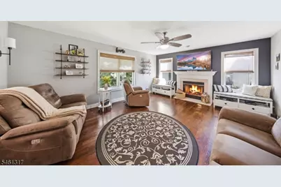 18 Metro Vista Dr, Hawthorne, NJ 07506 - Photo 7