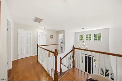 18 Metro Vista Dr, Hawthorne, NJ 07506 - Photo 9