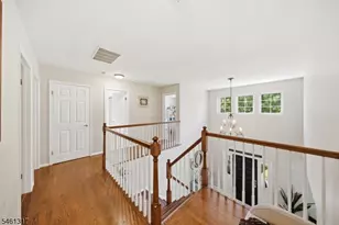 18 Metro Vista Dr, Hawthorne, NJ 07506 - Photo 9