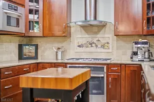 18 Metro Vista Dr, Hawthorne, NJ 07506 - Photo 31