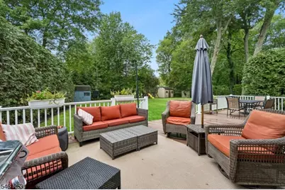 22 Midvale Dr, New Providence, NJ 07974 - Photo 31