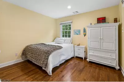 22 Midvale Dr, New Providence, NJ 07974 - Photo 19