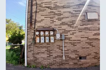 3016 S Wood Ave, Linden, NJ 07036 - Photo 15