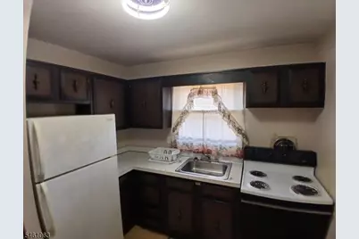 3016 S Wood Ave, Linden, NJ 07036 - Photo 29