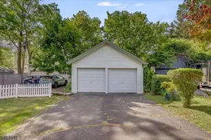 44 Walnut Crescent, Montclair, NJ 07042 - Photo 23