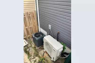 179 Richelieu Ter, Newark, NJ 07106 - Photo 11