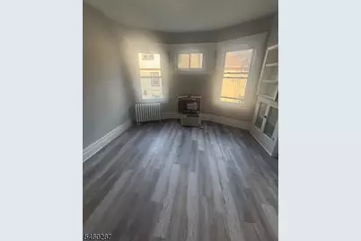 29 Irving Avenue #2, Newark, NJ 07112 - Photo 5