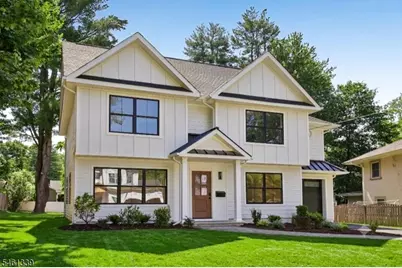 14 Maplewood Dr, Livingston, NJ 07039 - Photo 27