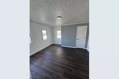 34 Willow St, Bloomfield, NJ 07003 - Photo 5