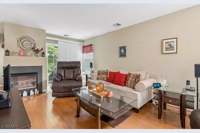 718 Buckland Ct, Denville, NJ 07834 - Photo 5