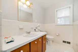 801 Mountain Ave, New Providence, NJ 07974 - Photo 33