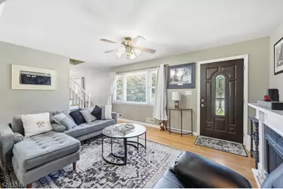 138 Rafkind Rd, Bloomingdale, NJ 07403 - Photo 3