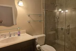 1098 Oakcroft Ln, Franklin Township, NJ 08873 - Photo 13