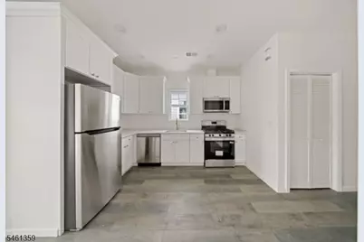 20 N Straight St #2, Paterson, NJ 07522 - Photo 5