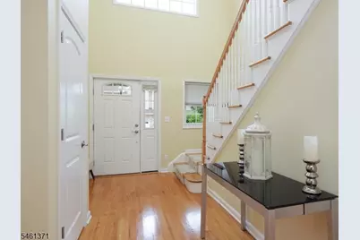 6 Harvey Ct, Clark Township, NJ 07066 - Photo 5