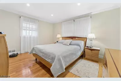 5 Viewpoint Rd, Wayne, NJ 07470 - Photo 17