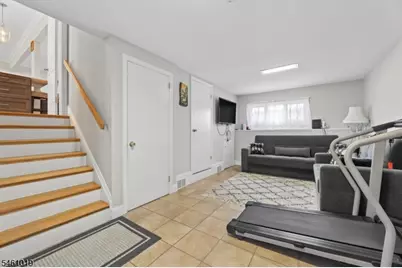 5 Viewpoint Rd, Wayne, NJ 07470 - Photo 25