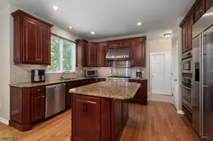 11 Tanglewood Ct, Montgomery Township, NJ 08558 - Photo 13