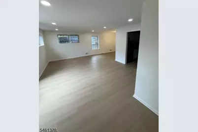 91 Callahan Ct, Newark, NJ 07103 - Photo 3