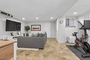 46 Claremont Dr, Maplewood, NJ 07040 - Photo 35