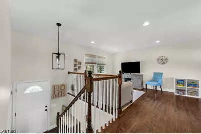 137 Hollywood Ave, Fairfield, NJ 07004 - Photo 3