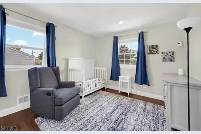 137 Hollywood Ave, Fairfield, NJ 07004 - Photo 17