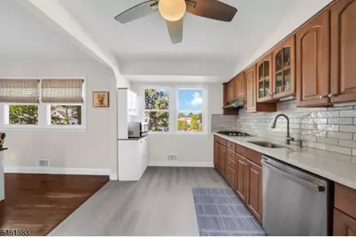 137 Hollywood Ave, Fairfield, NJ 07004 - Photo 11