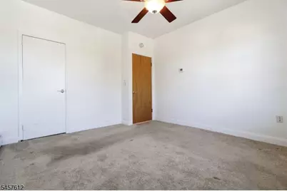 28 Perry St, Belleville, NJ 07109 - Photo 17
