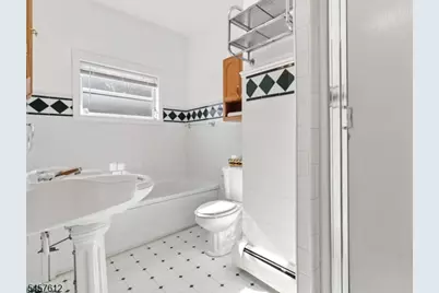 28 Perry St, Belleville, NJ 07109 - Photo 21