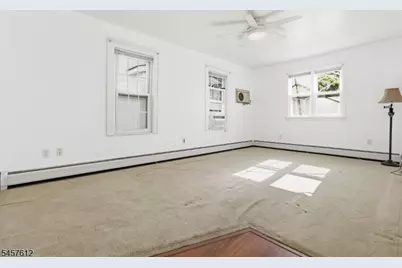 28 Perry St, Belleville, NJ 07109 - Photo 5