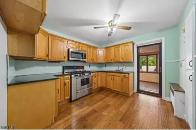55 Myrtle Ave, Madison, NJ 07940 - Photo 5