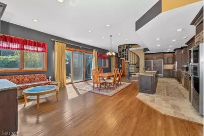 8 Springhill Road, Franklin Township, NJ 08801 - Photo 17