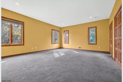 8 Springhill Road, Franklin Township, NJ 08801 - Photo 7