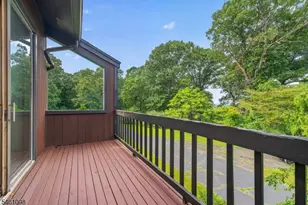 8 Spring Hill Rd, Franklin Township, NJ 08801 - Photo 23