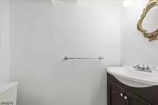 181 Long Hill Rd, Little Falls Township, NJ 07424 - Photo 21