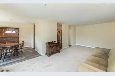 3 Autumn Ct, Roxbury Township, NJ 07852 - Photo 5