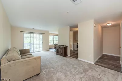 3 Autumn Ct, Roxbury Township, NJ 07852 - Photo 3