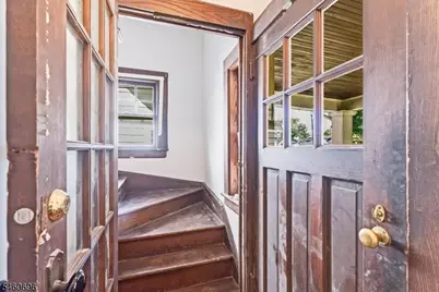 706 Valley Rd #2, Montclair, NJ 07043 - Photo 17