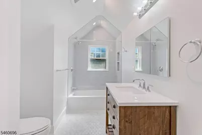 706 Valley Rd #2, Montclair, NJ 07043 - Photo 23