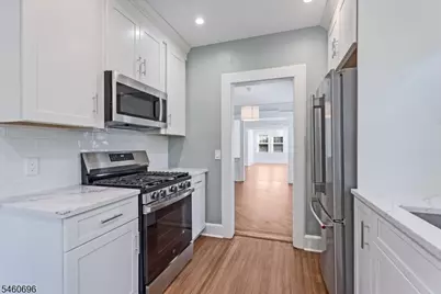 706 Valley Rd #2, Montclair, NJ 07043 - Photo 15