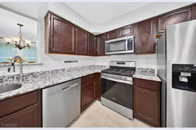 702 Porter Way West, Bridgewater Twp., NJ 08807 - Photo 11