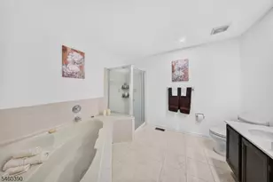 702 Porter Way W, Bridgewater Twp., NJ 08807 - Photo 21