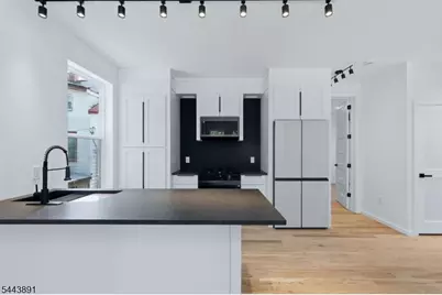 199 N Park St, East Orange, NJ 07017 - Photo 25