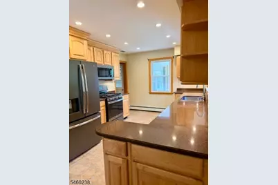 12 Raritan Ave, Raritan Township, NJ 08822 - Photo 9