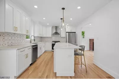34 Howard St, Verona, NJ 07044 - Photo 9