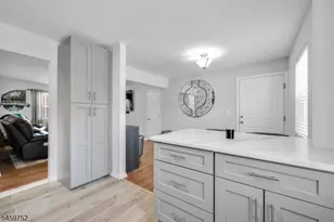 66 Knox Terrace, Wayne, NJ 07470 - Photo 5