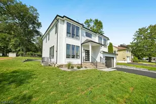 29 Spier Dr, Livingston, NJ 07039 - Photo 1