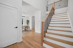 29 Spier Dr, Livingston, NJ 07039 - Photo 5
