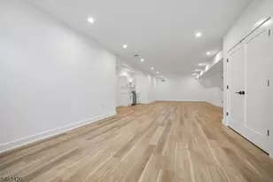 29 Spier Dr, Livingston, NJ 07039 - Photo 37