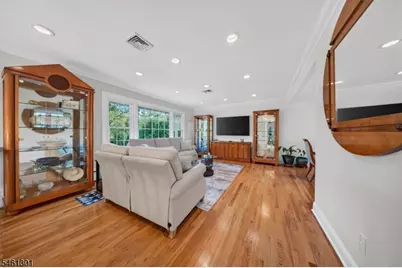 3 Debby Ln, Warren Township, NJ 07059 - Photo 9